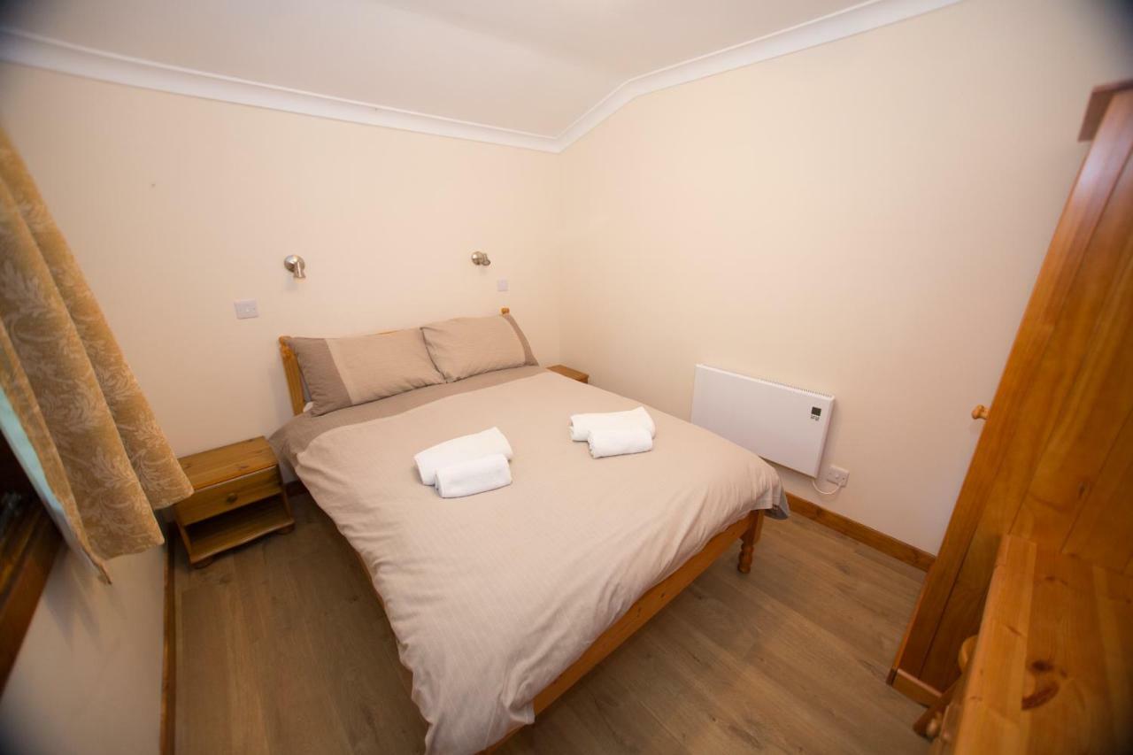 Invercauld Lodges Ballater Extérieur photo