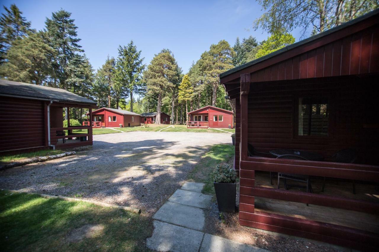 Invercauld Lodges Ballater Extérieur photo