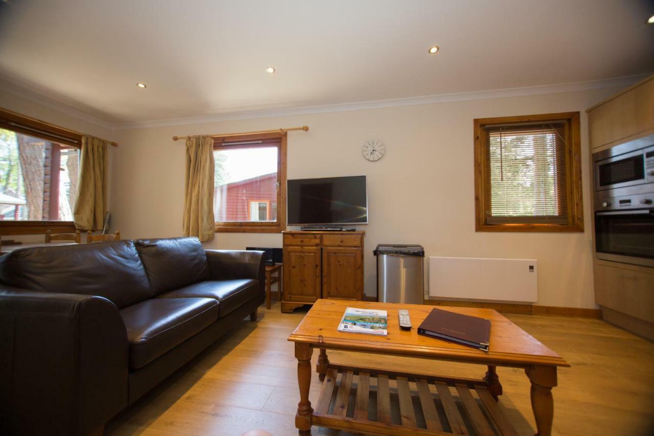 Invercauld Lodges Ballater Extérieur photo