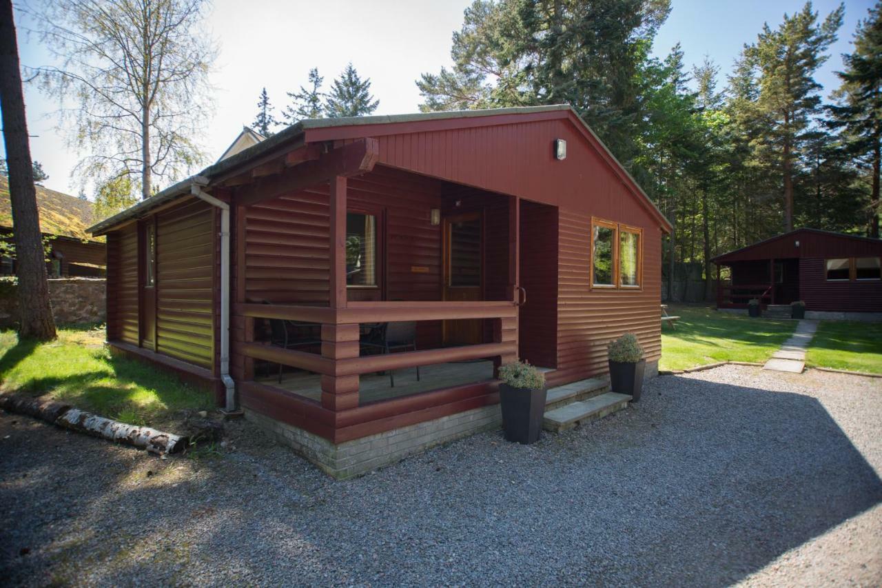 Invercauld Lodges Ballater Extérieur photo