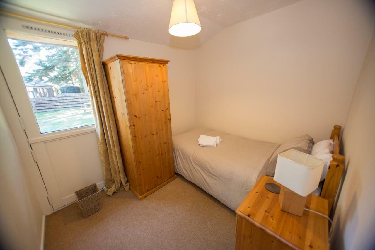 Invercauld Lodges Ballater Extérieur photo