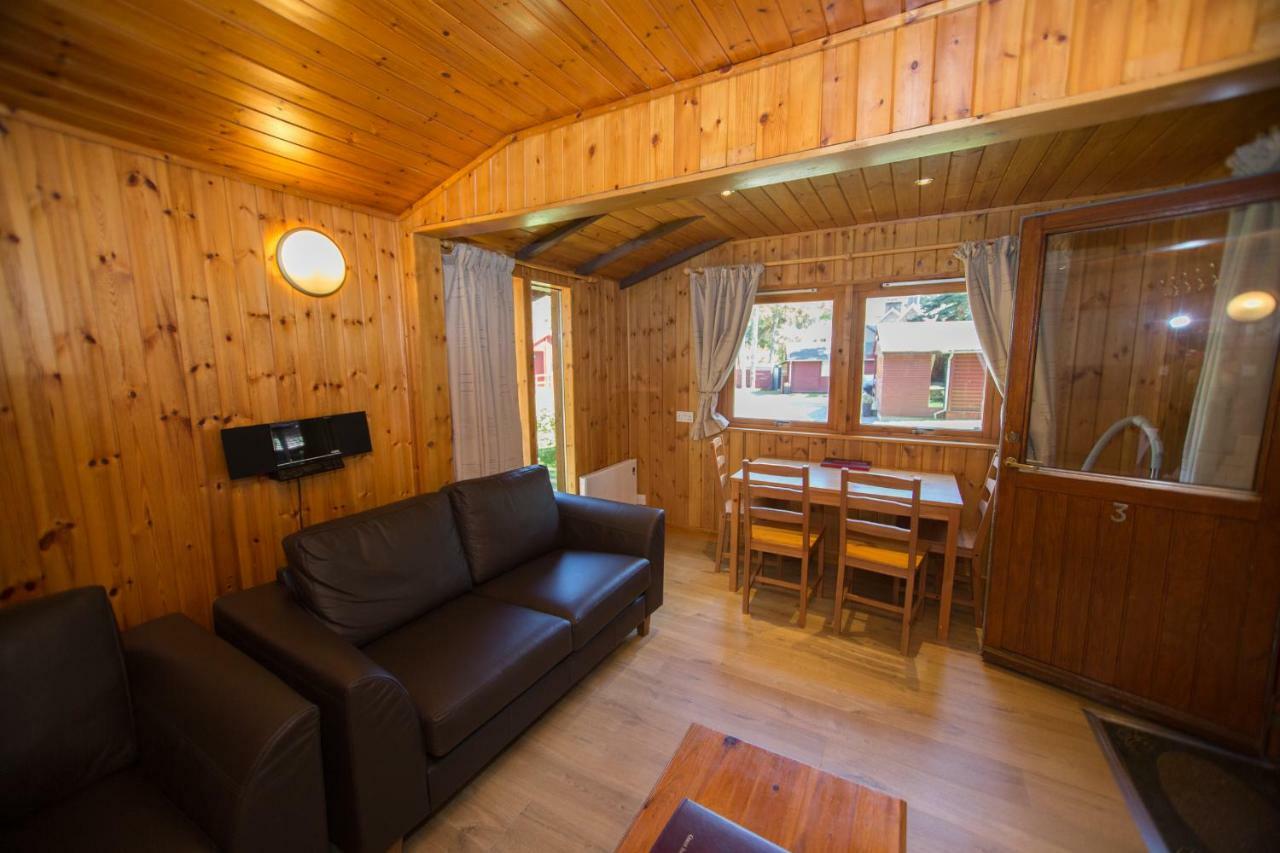 Invercauld Lodges Ballater Extérieur photo
