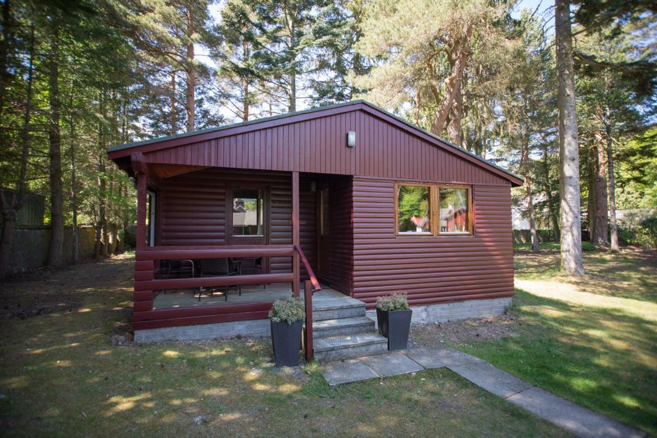 Invercauld Lodges Ballater Extérieur photo